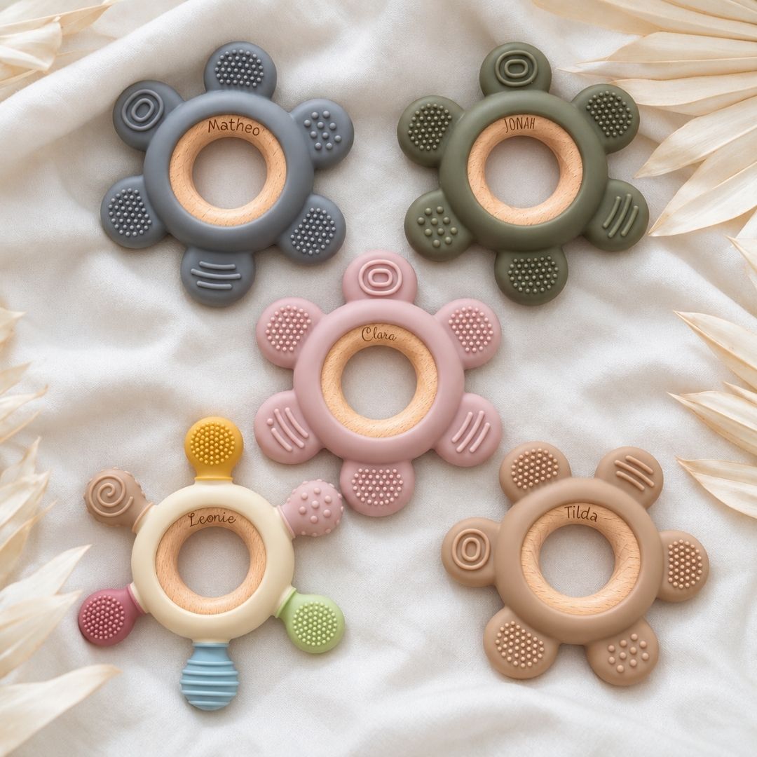 Beißring aus Holz & Silikon personalisiert - Blume - wunderwunsch