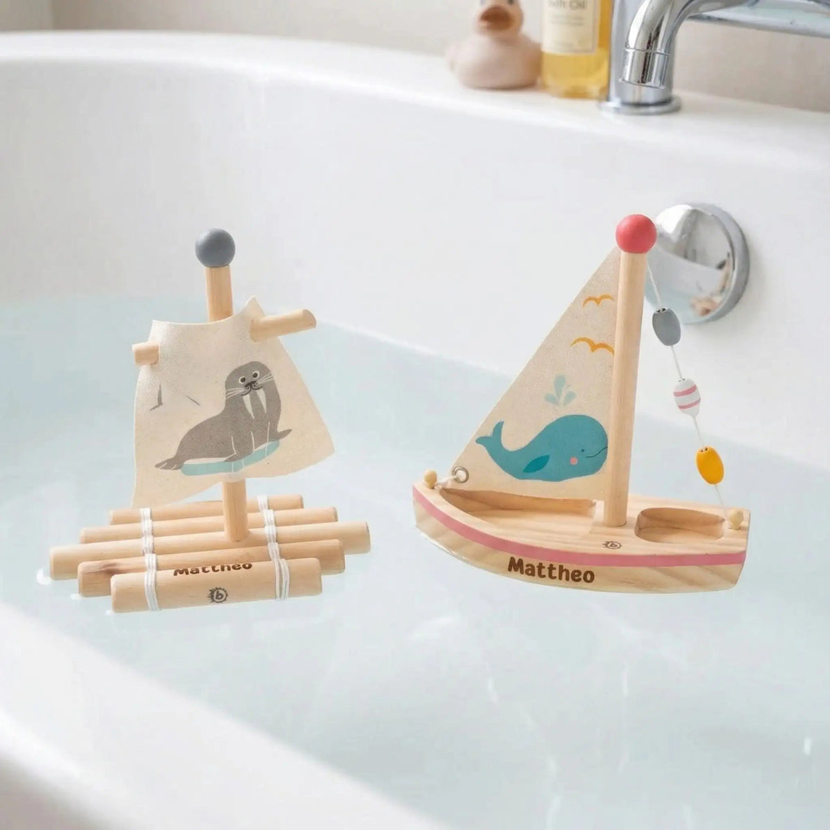 BIECO Segelschiff Holz Wal & Robbe personalisierbar - wunderwunsch
