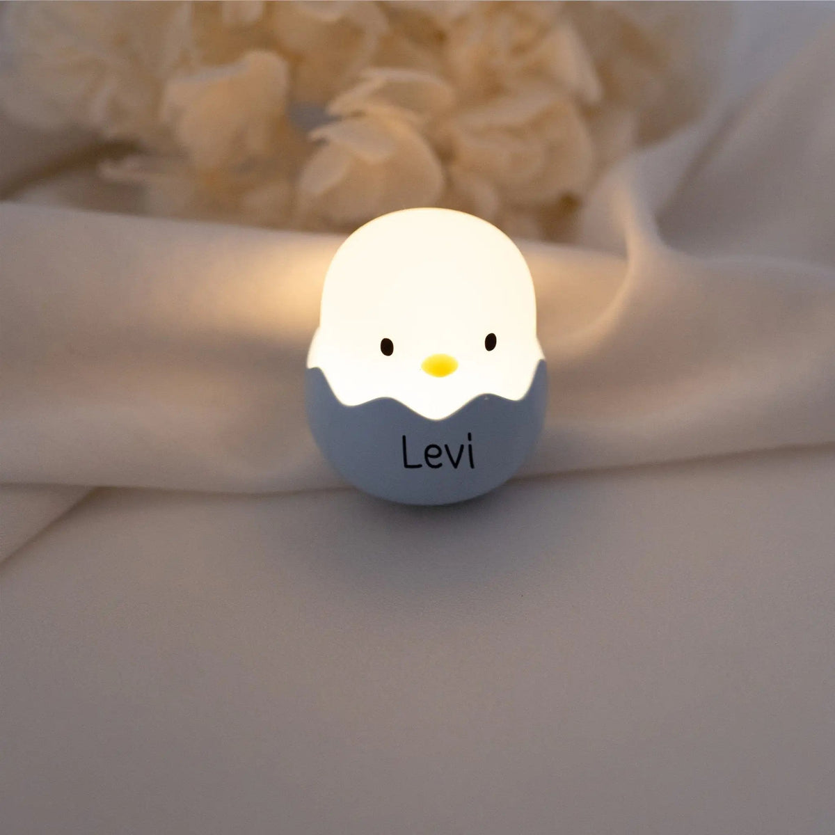 EGGY EGG Baby Küken Nachtlicht personalisiert - blau, gelb oder grün - wunderwunsch