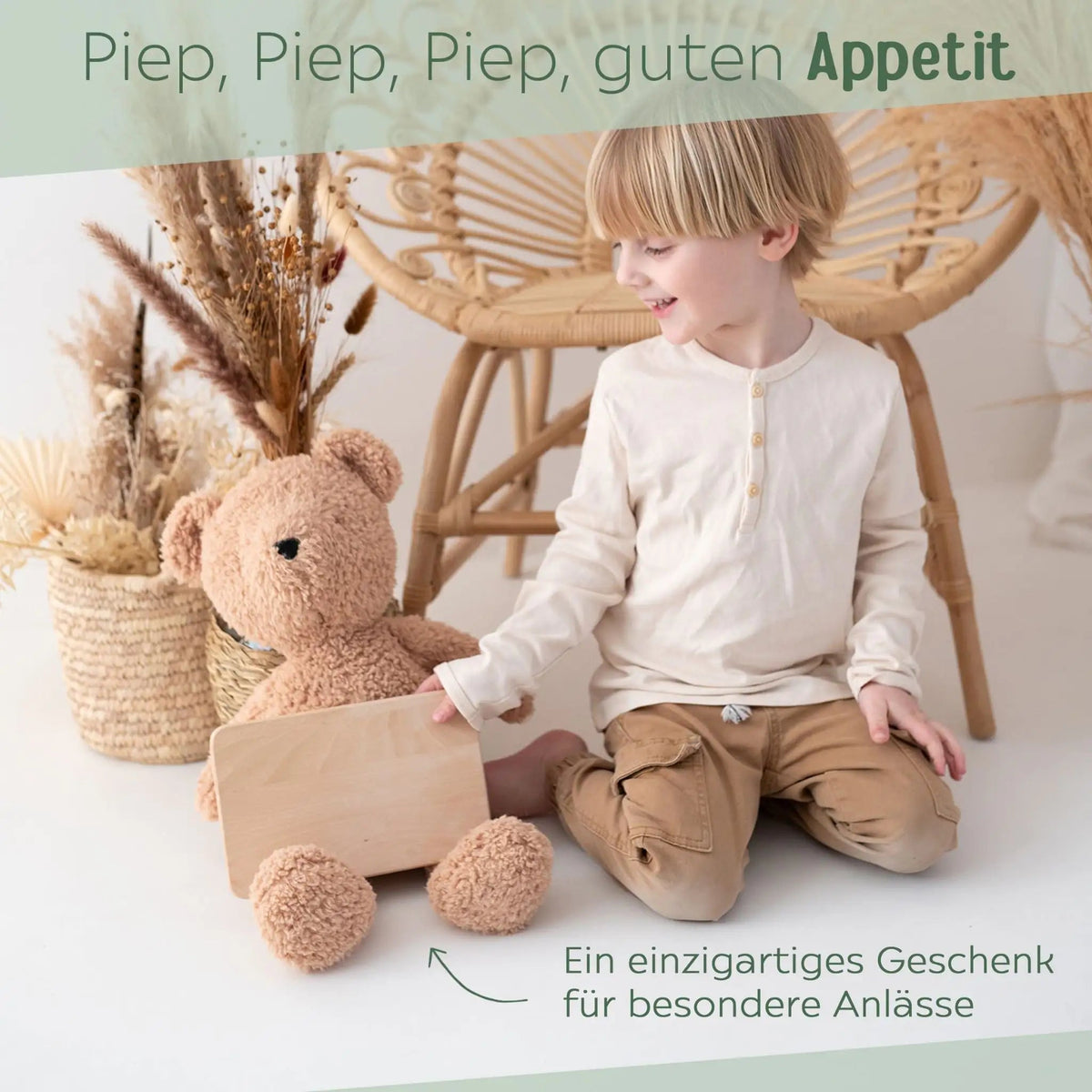 Frühstücksbrett und Emaille Kindertasse personalisiert - Weihnachtstiere Sterne bunt - wunderwunsch