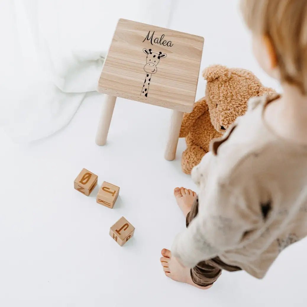 Holzhocker Kinder personalisiert - Tier Gravur - wunderwunsch