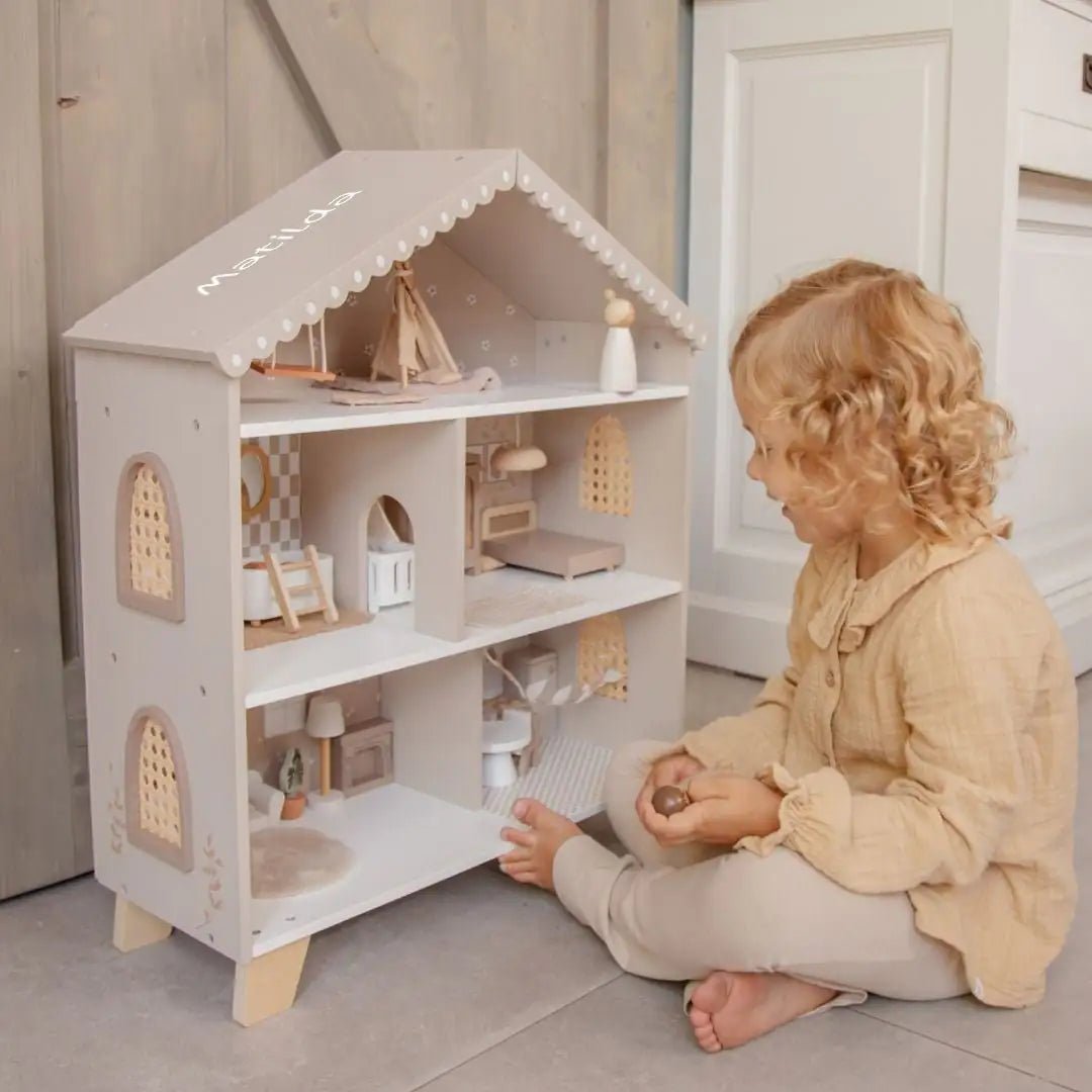 LABEL LABEL Puppenhaus Holz personalisiert - wunderwunsch