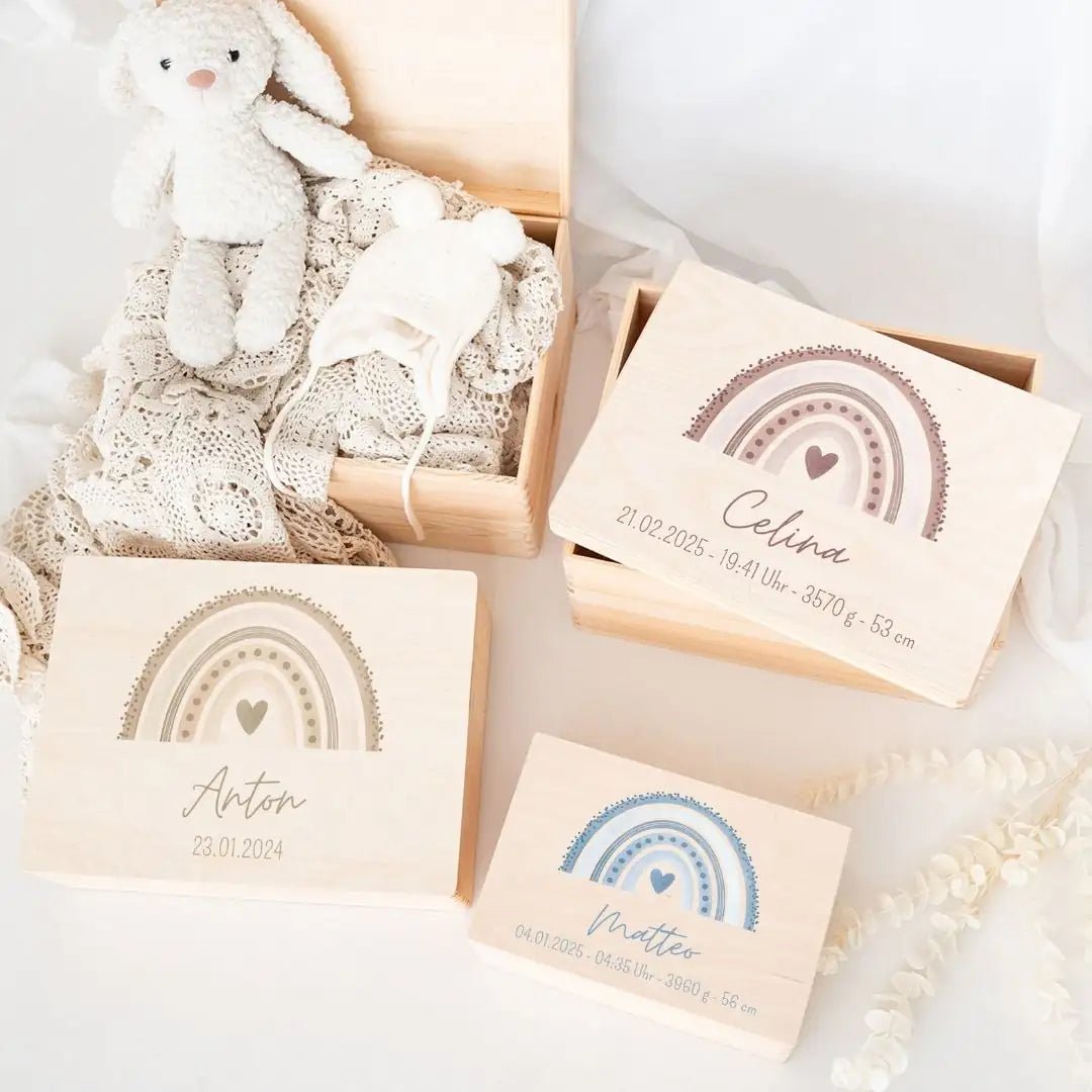 Erinnerungsbox Holz mit Wunschdaten – Regenbogen Punkte Aquarell - wunderwunsch