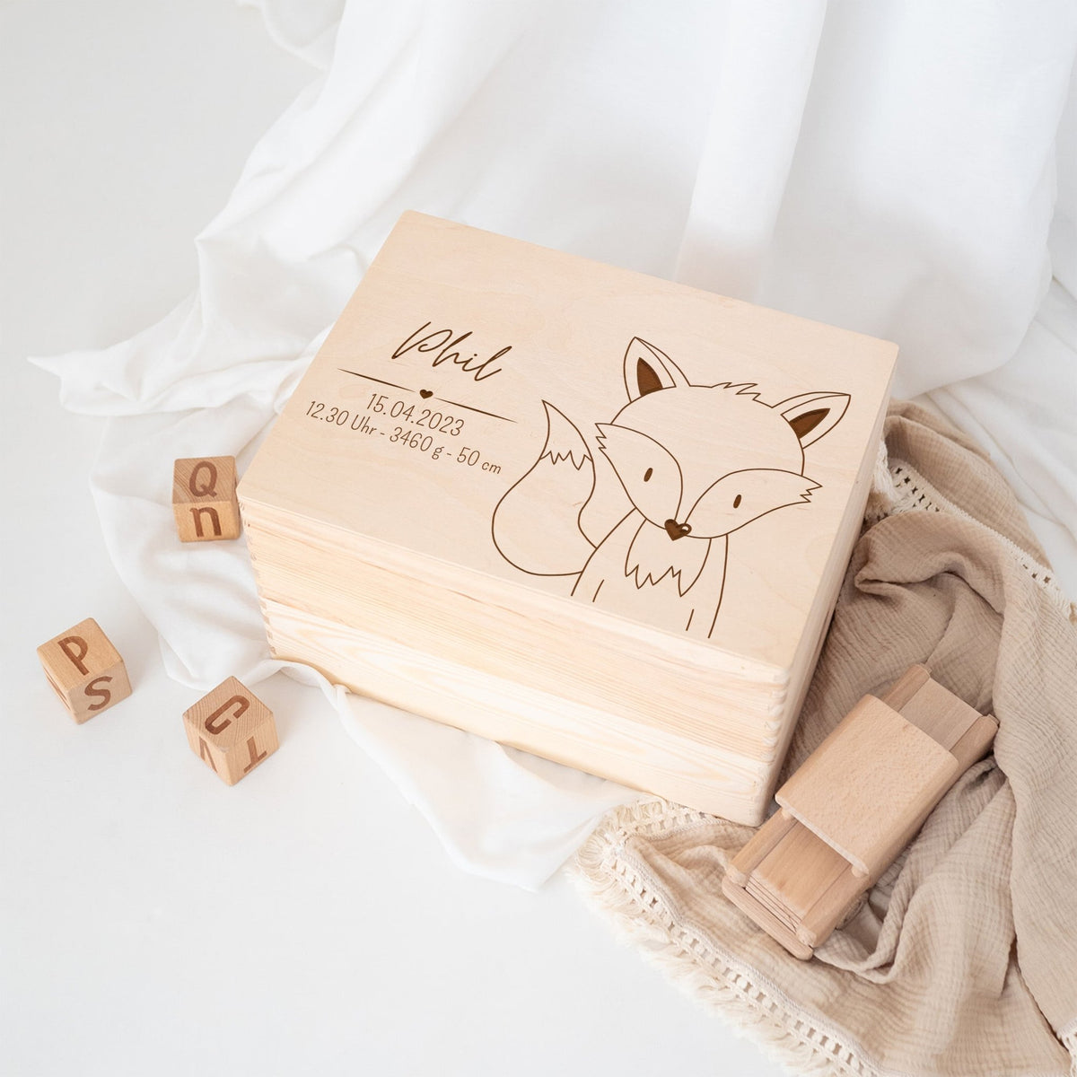 Erinnerungsbox Holz mit Wunschdaten – Tier Gravur - wunderwunsch