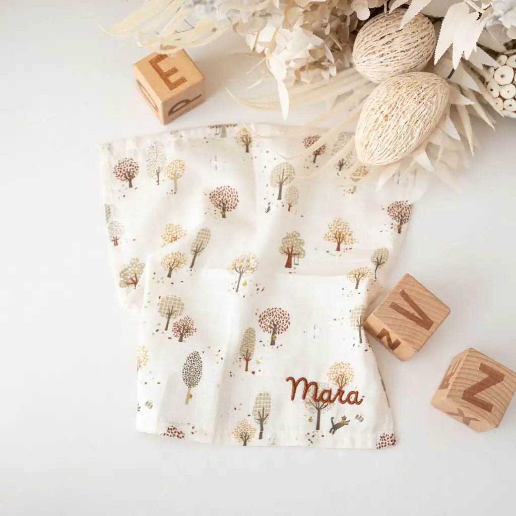 JOLLEIN Mulltuch personalisiert - Bäume, Blüten - wunderwunsch